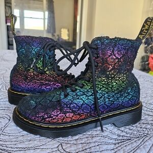 VGUC Dr Martens 1460 Pascal Rainbow Croc Metallic Zip-Up Suede Boots Kid…